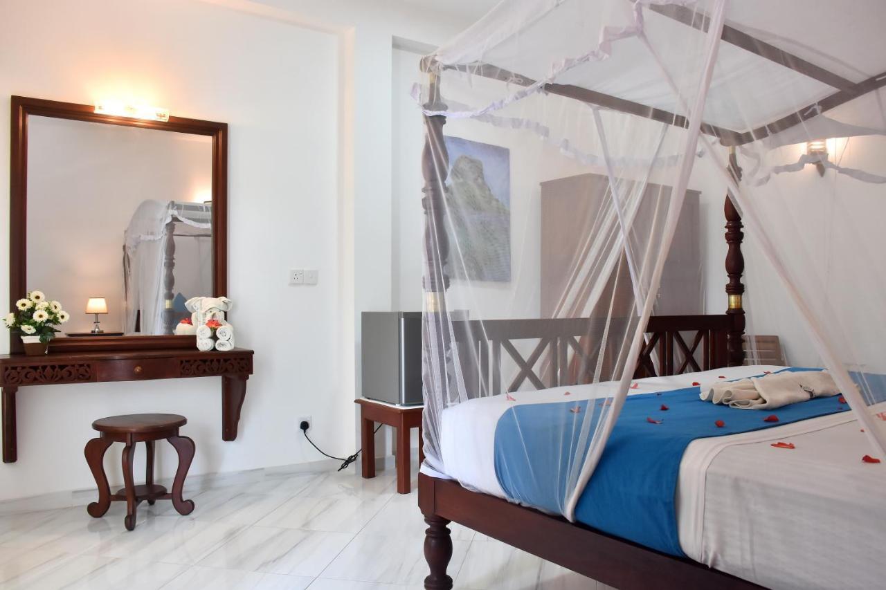 Villa De White Sambur Hikkaduwa Luaran gambar
