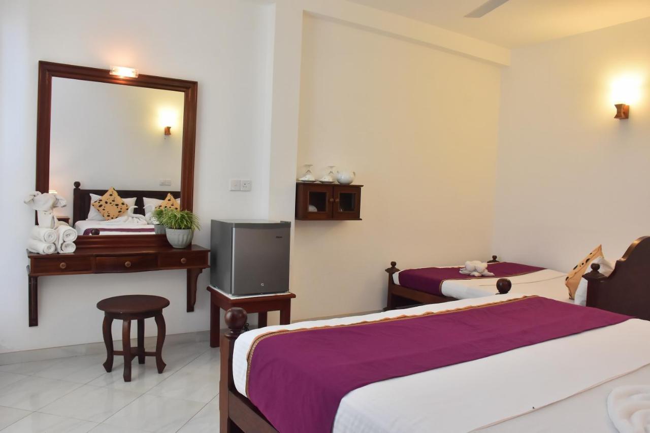 Villa De White Sambur Hikkaduwa Luaran gambar