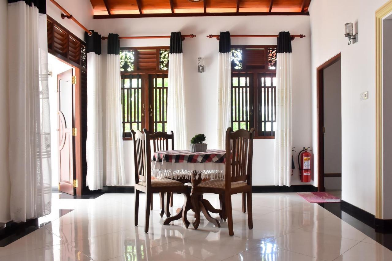 Villa De White Sambur Hikkaduwa Luaran gambar