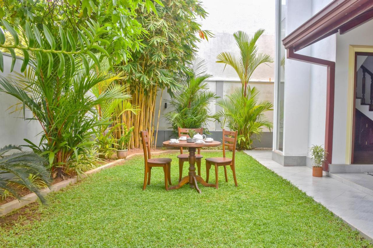 Villa De White Sambur Hikkaduwa Luaran gambar